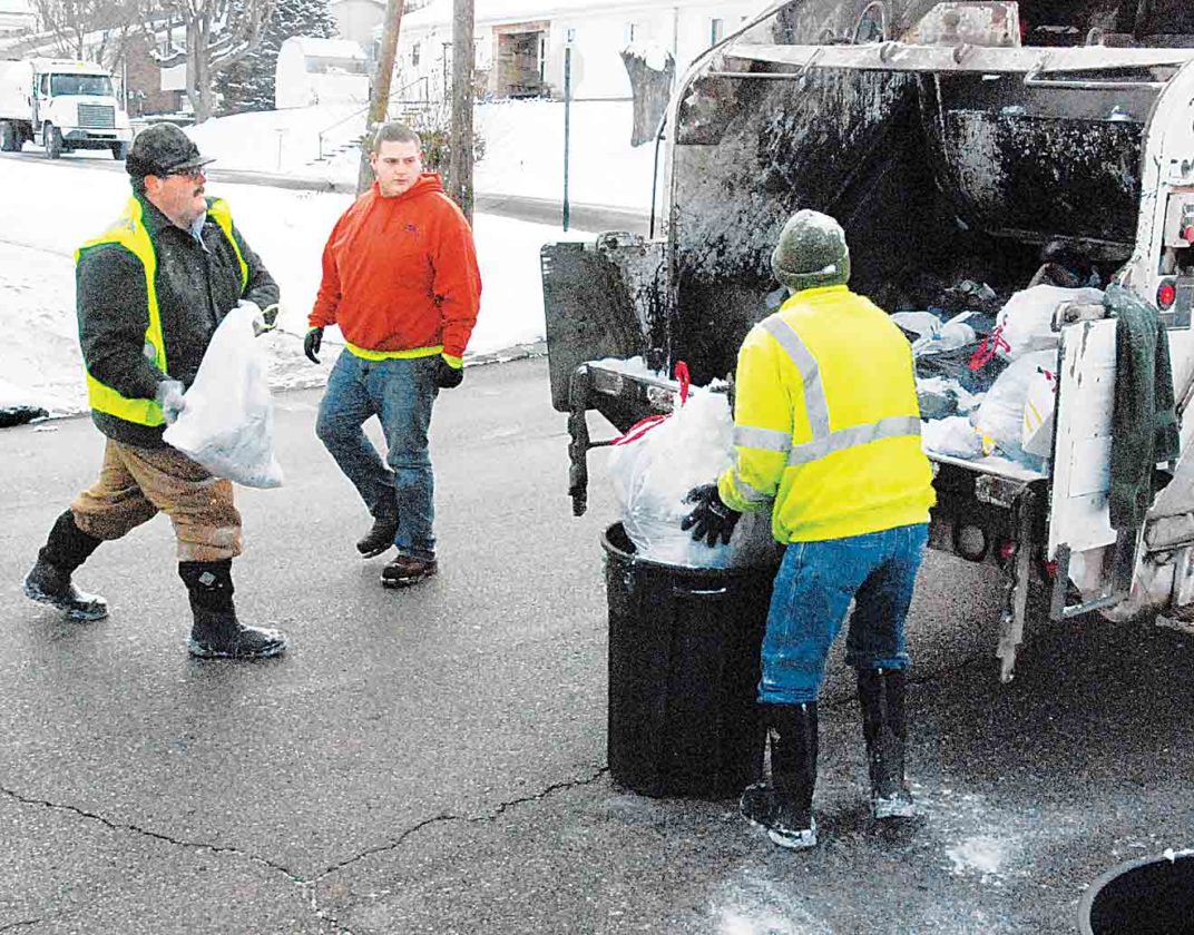 Parkersburg mayor joins sanitation workers on route News, Sports